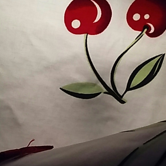 SUMMER FUN SKIRT..... Dubbed the "CHERRY PICKER" . - Picture 4 of 4